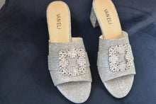 Load image into Gallery viewer, Vaneli Odayle