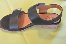 Load image into Gallery viewer, Mallory Eurosoft Sandal Black
