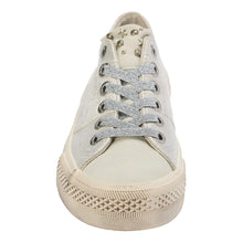 Load image into Gallery viewer, Walk on Silver - 20% Off - $68- $13.60=$54.40