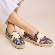 Load image into Gallery viewer, Tom's Carolina Lace-Up

