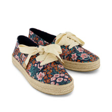 Load image into Gallery viewer, Tom's Carolina Lace-Up
