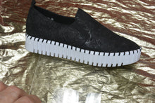 Load image into Gallery viewer, Very G Moxie Black
