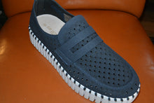 Load image into Gallery viewer, Tulip Platform Dark Indigo (WHITE)
