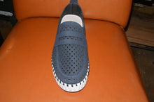 Load image into Gallery viewer, Tulip Platform Dark Indigo (WHITE)
