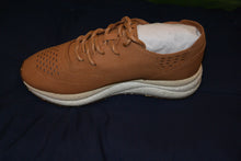 Load image into Gallery viewer, ALSTEAD Camel Sneaker OTBT
