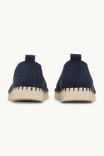Load image into Gallery viewer, Tulip Dark indigo with elastic (non loafer look)
